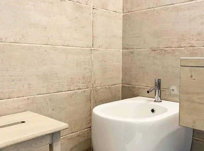 בית נופש Upstairs - Lazy Terrace לצ'ה