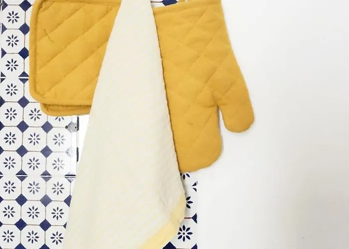 בית נופש Upstairs - Lazy Terrace *