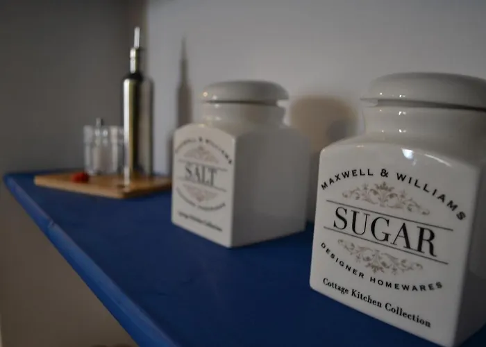 בית נופש Upstairs - Lazy Terrace לצ'ה